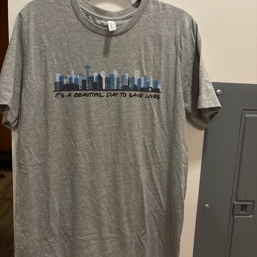 RARE Iconic Grey's Anatomy T-Shirt